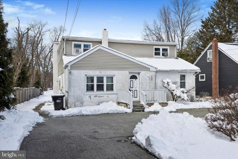 1051 BUTLER PIKE BLUE BELL PA 19422