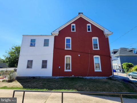 Townhouse For Sale - 36 High Street<br/> HAGERSTOWN, MD 21740
