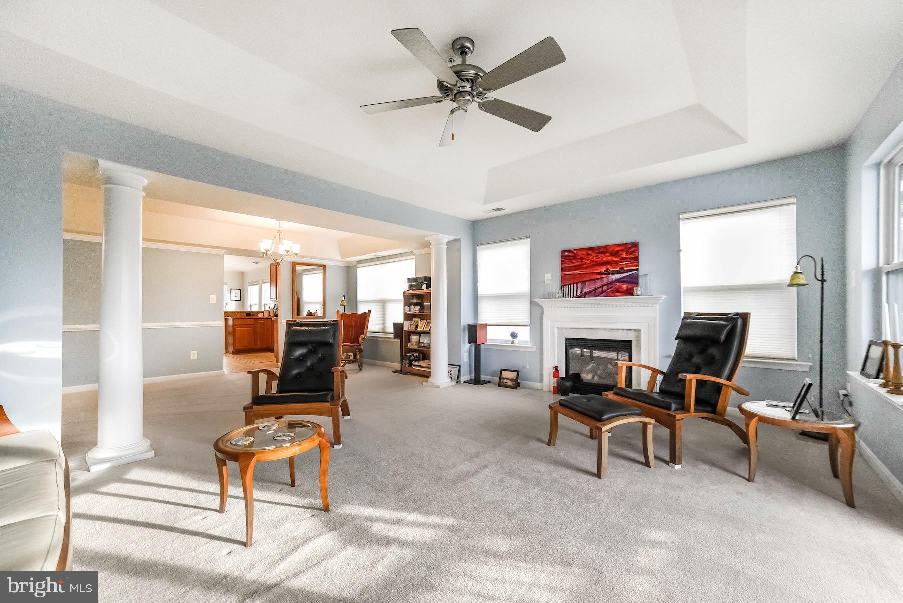 OYSTER BAY CONDOMINIUMS - Residential