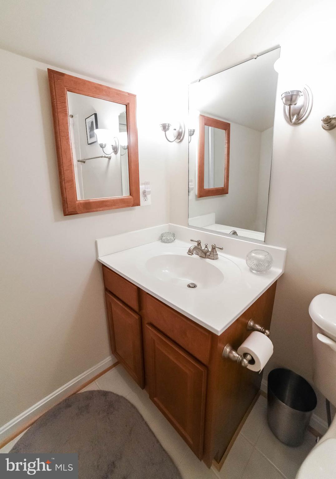 OYSTER BAY CONDOMINIUMS - Residential