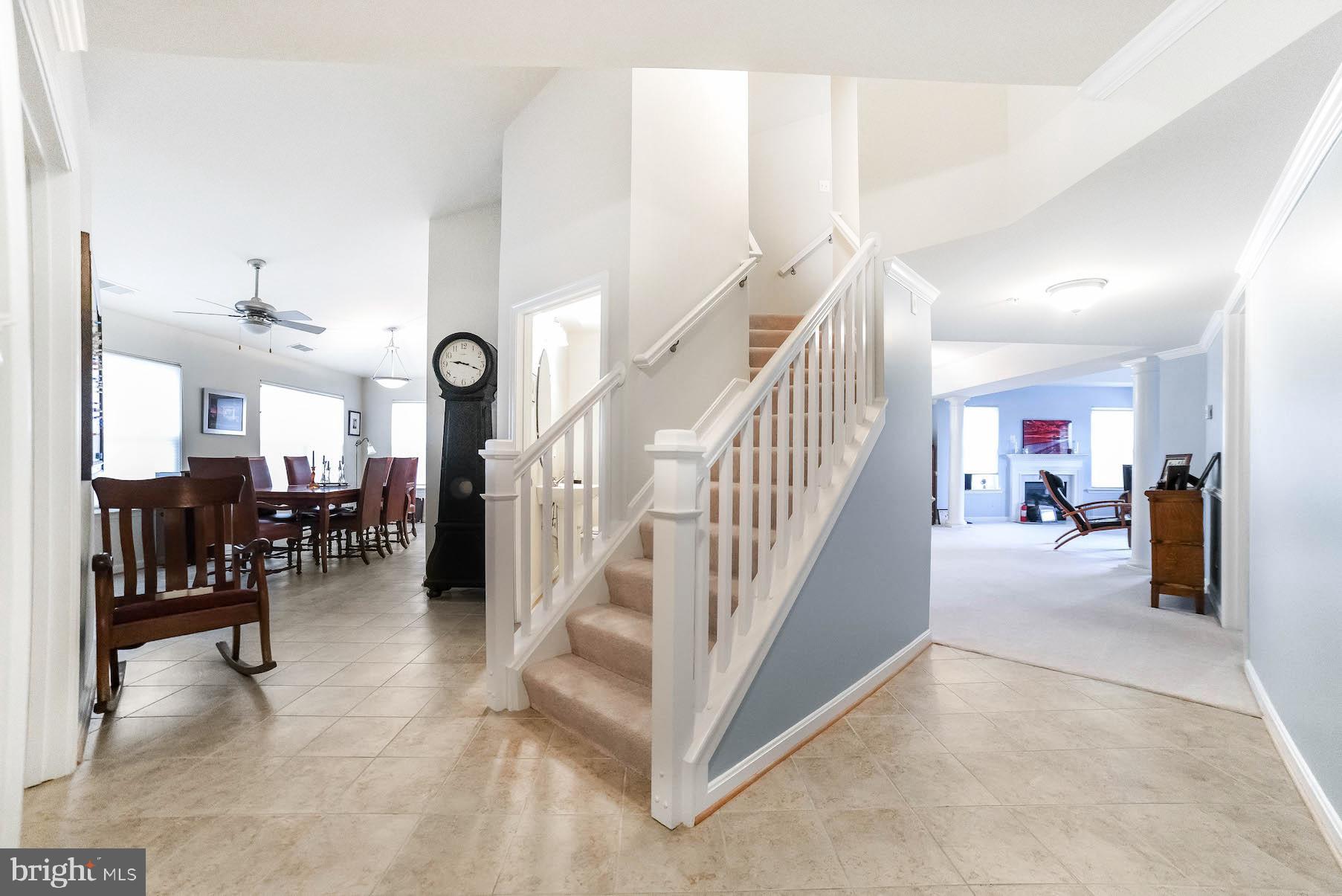 OYSTER BAY CONDOMINIUMS - Residential