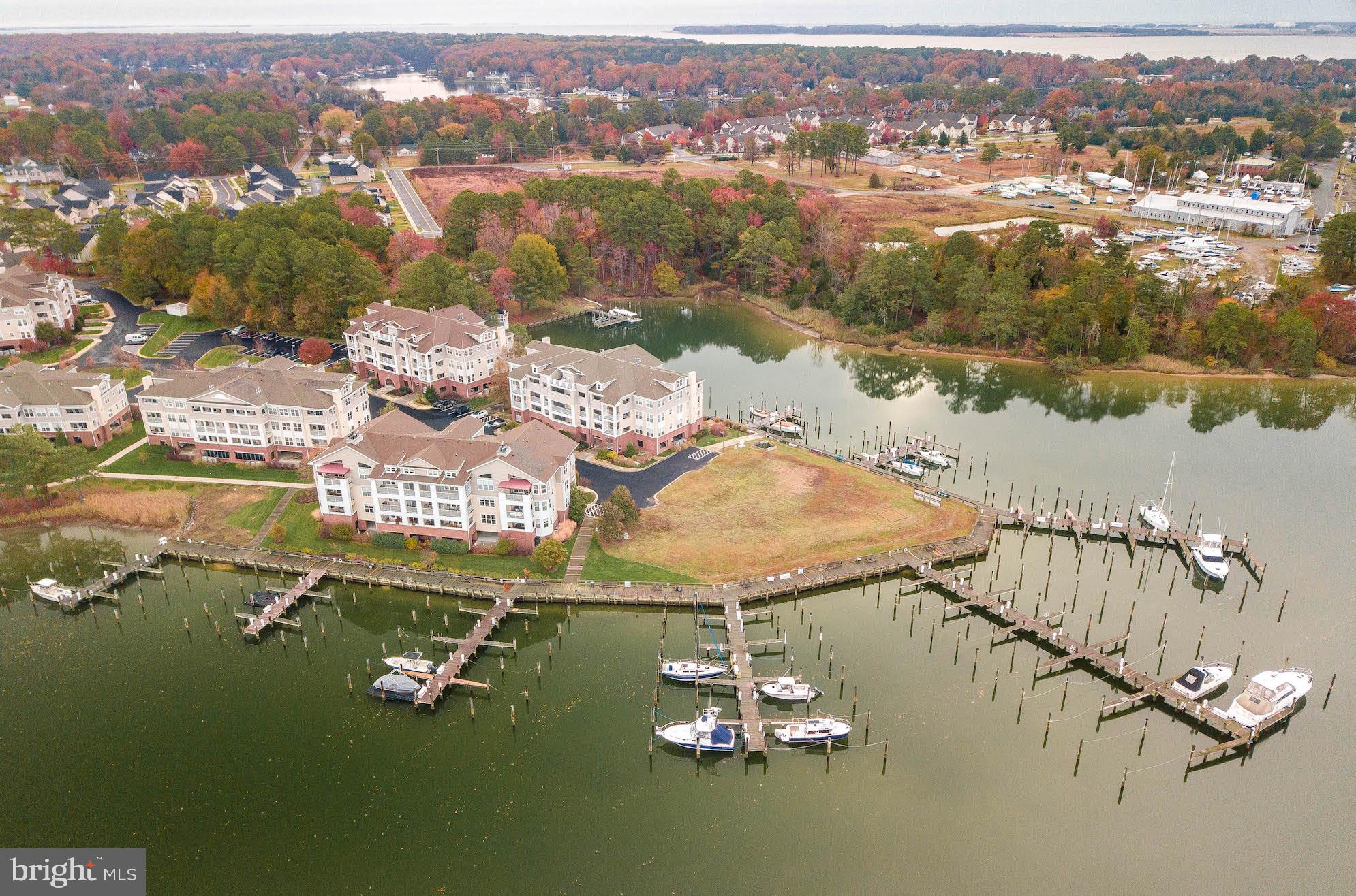 OYSTER BAY CONDOMINIUMS - Residential