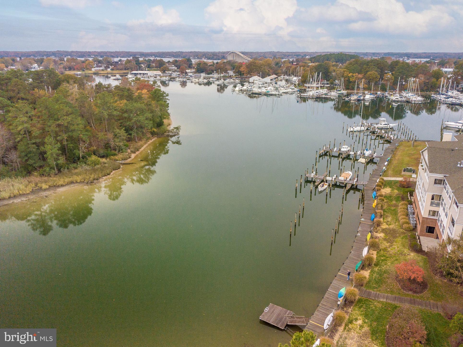 OYSTER BAY CONDOMINIUMS - Residential