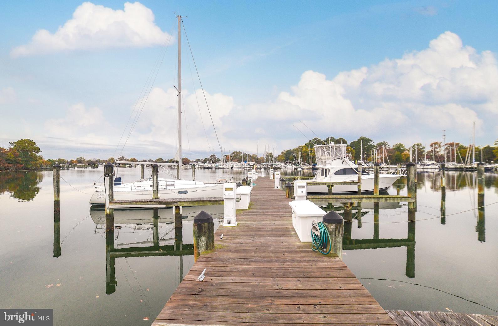 OYSTER BAY CONDOMINIUMS - Residential