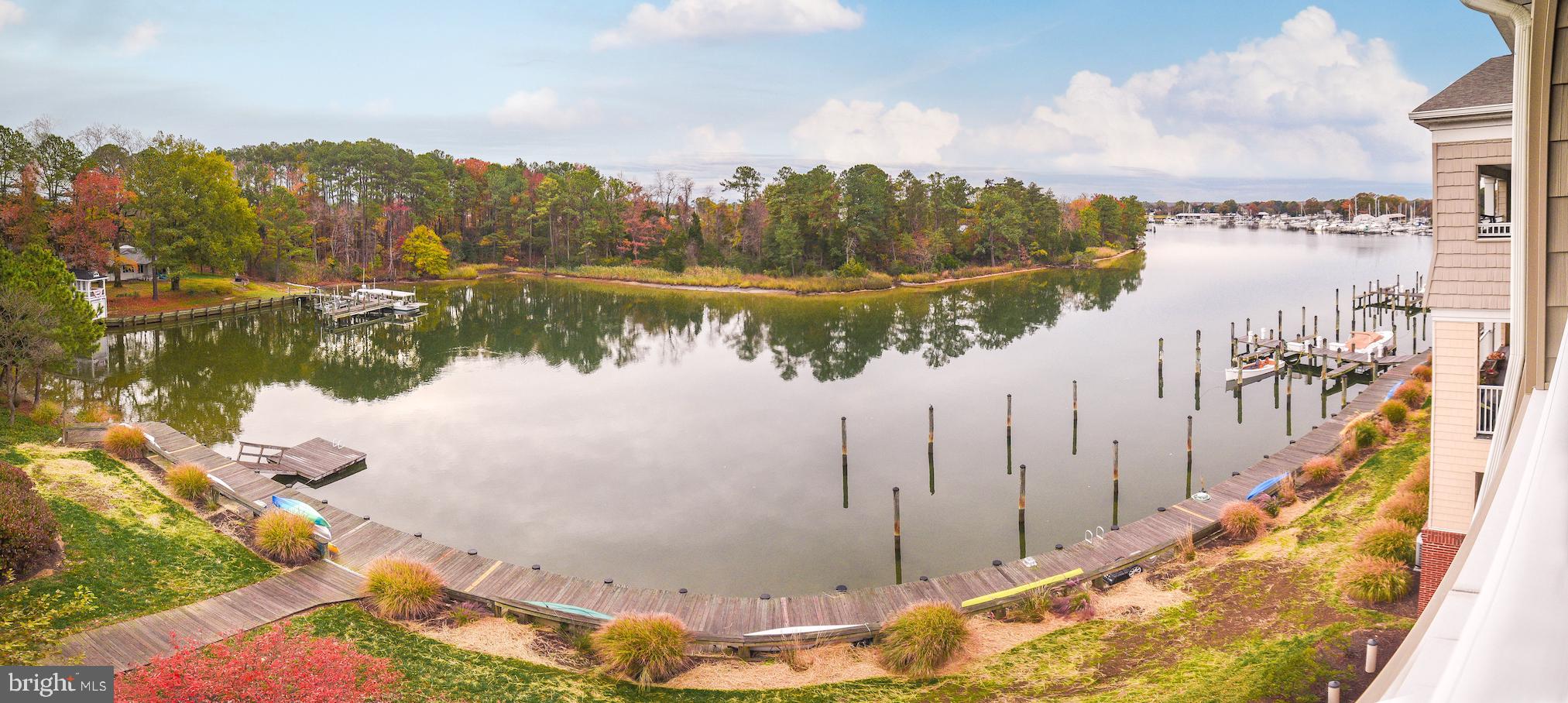 OYSTER BAY CONDOMINIUMS - Residential