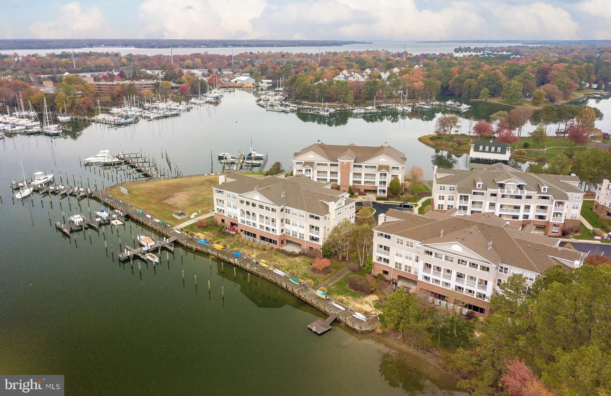 OYSTER BAY CONDOMINIUMS - Residential