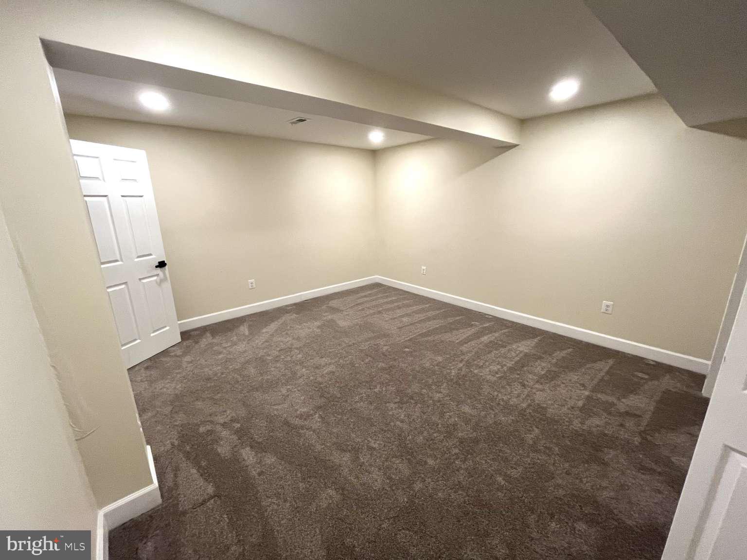 CYPRESS RUN - Residential