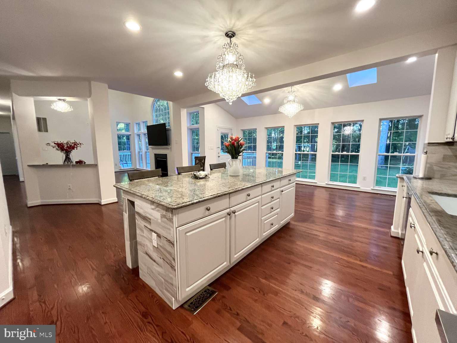 CYPRESS RUN - Residential