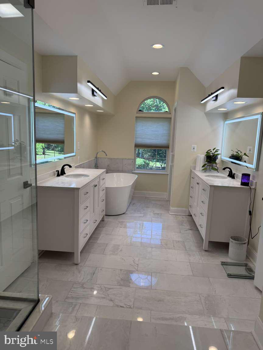 CYPRESS RUN - Residential