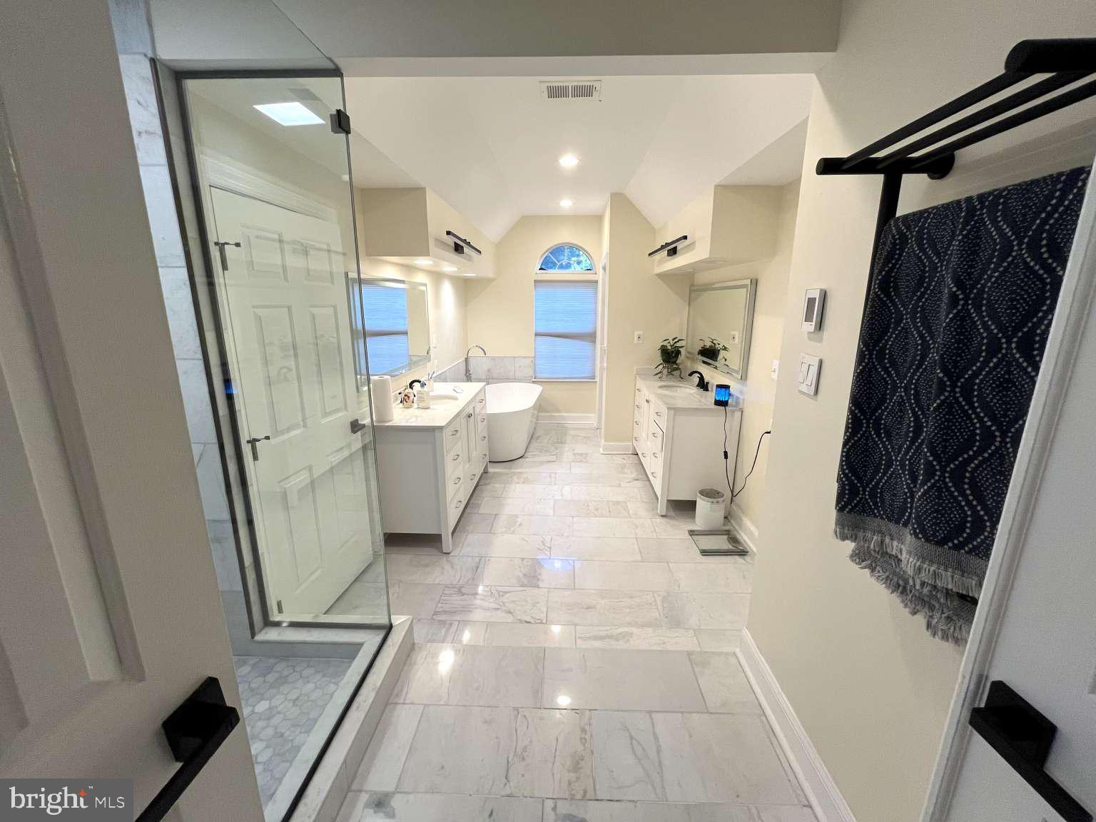CYPRESS RUN - Residential