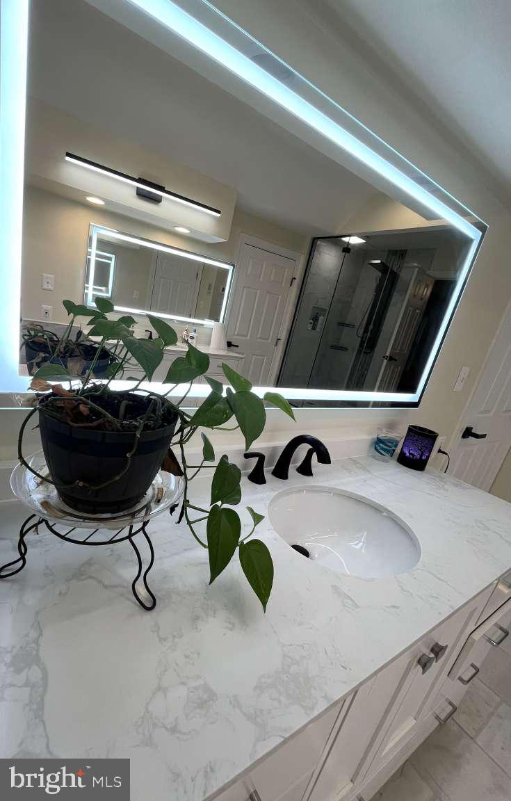 CYPRESS RUN - Residential