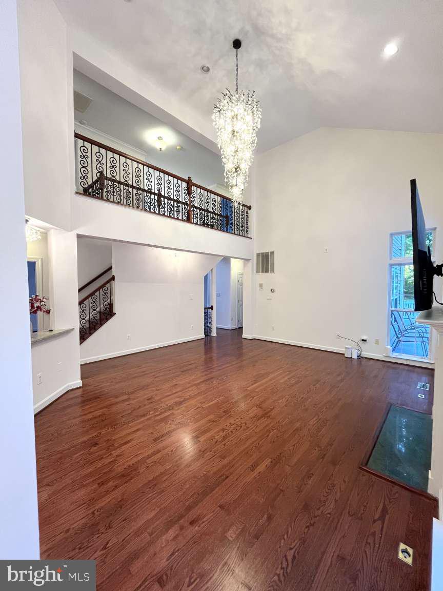 CYPRESS RUN - Residential
