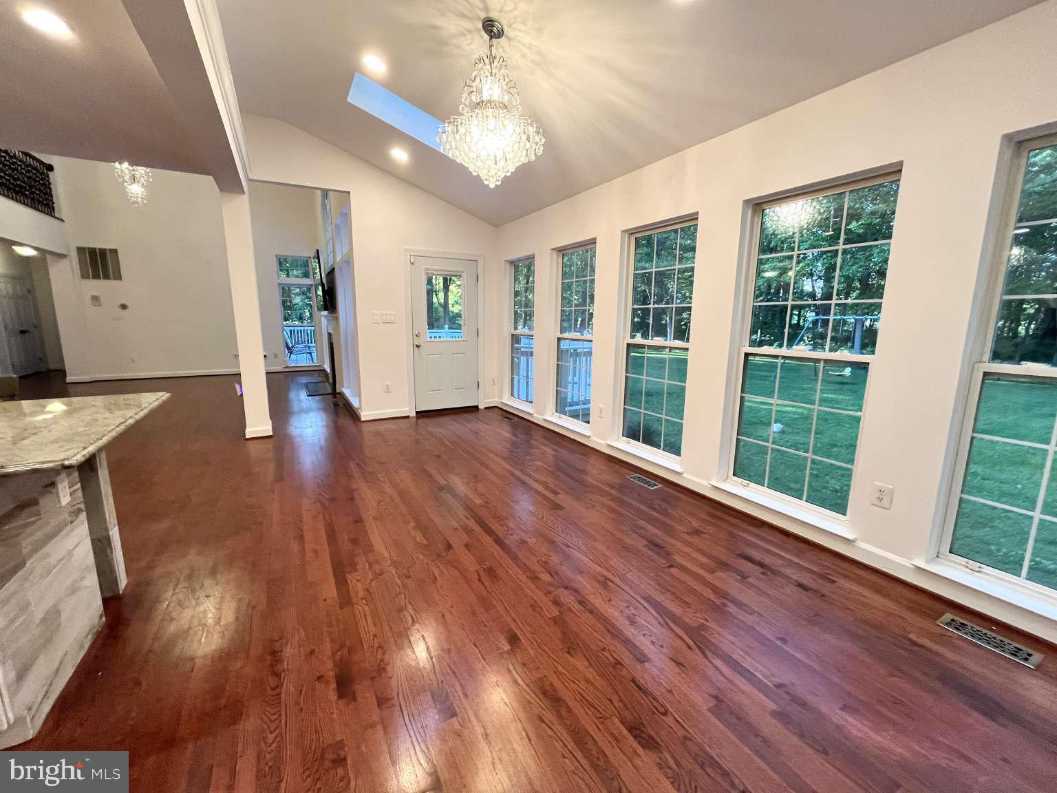 CYPRESS RUN - Residential