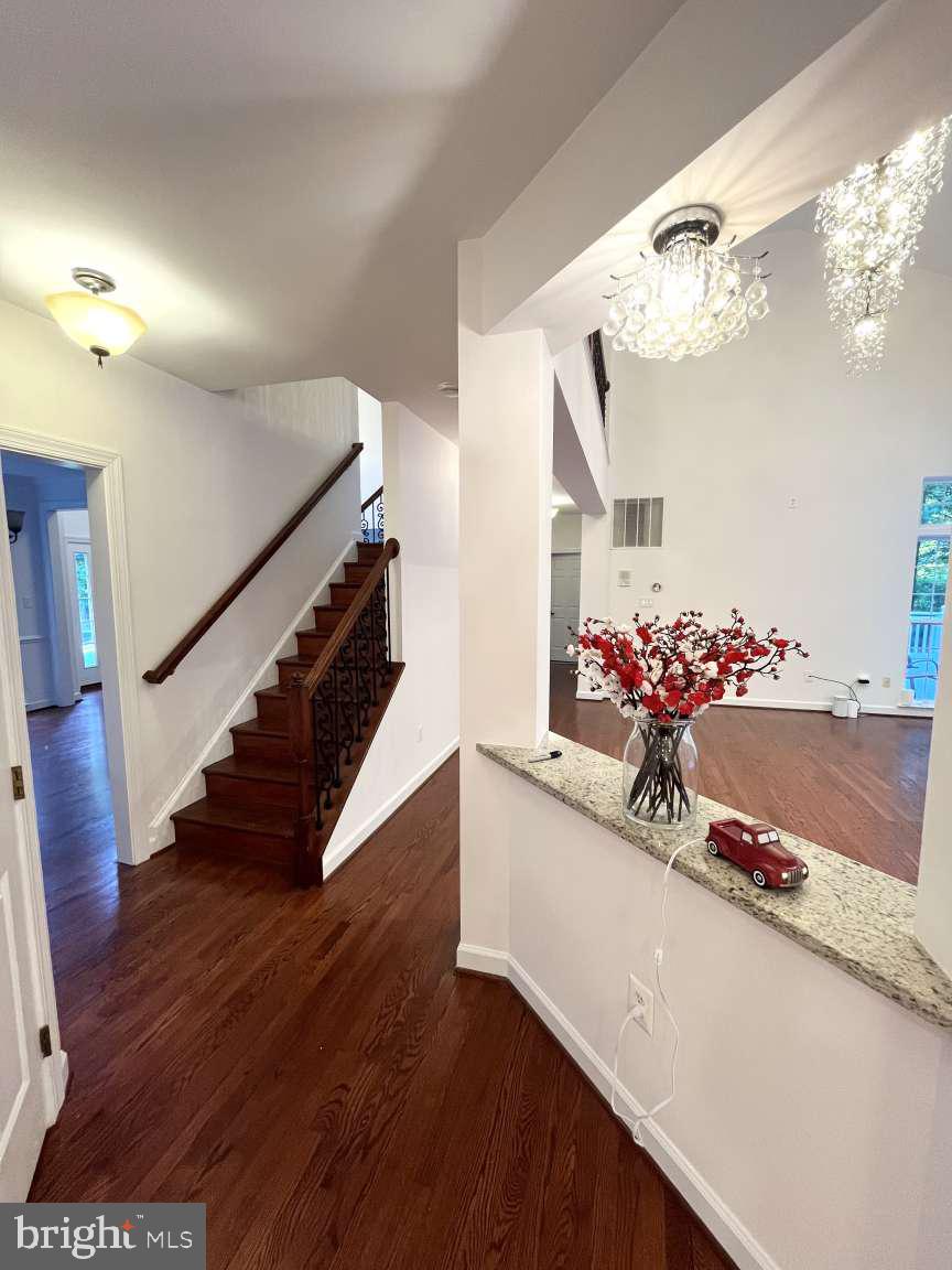 CYPRESS RUN - Residential