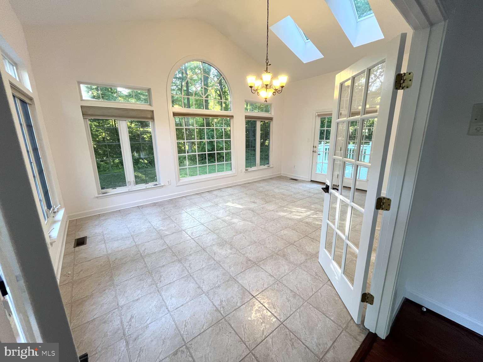 CYPRESS RUN - Residential