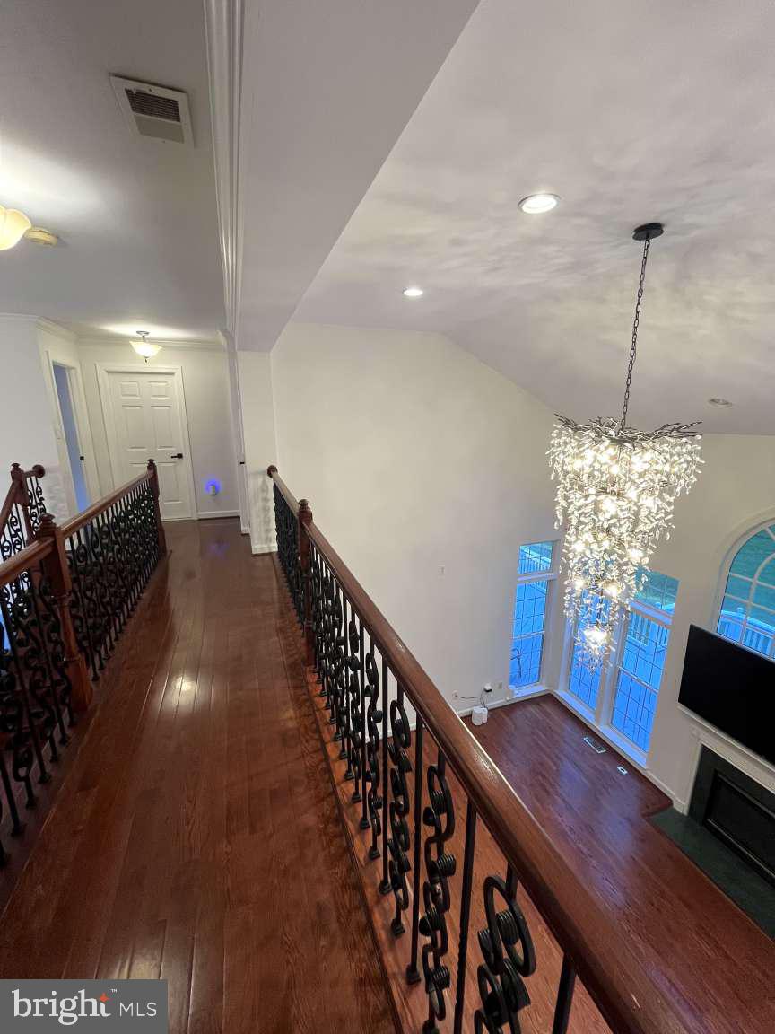CYPRESS RUN - Residential