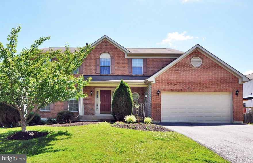 Fantastic Stately brick colonial on cul-de-sac with 5-6 bedroom & 3 full baths. Gourmet country kitchen with Stainless Steel appliances built-in microwave, Granite counter tops, Cherry cabinets, center island, gas cooking, Side-by-side refrigerator & custom fixtures & lighting. Large eating area with French doors to large deck and rear fenced yard. Family room open to kitchen with Marble fireplace & lighted ceiling fan. Separate formal dining room with Bay window & spacious living room. Two story entry foyer with wood flooring & Palladium window. Large master suite with walk-in closet and privet full bath. Spacious fully finished lower level with one to two additional bedrooms and a full bah & large recreation room. Custom Deck & Oversized two car garage parking.