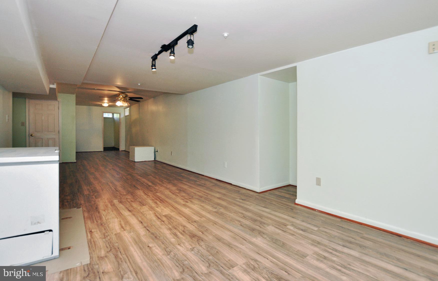 INDIAN CREEK PLAT 10 - Residential Lease