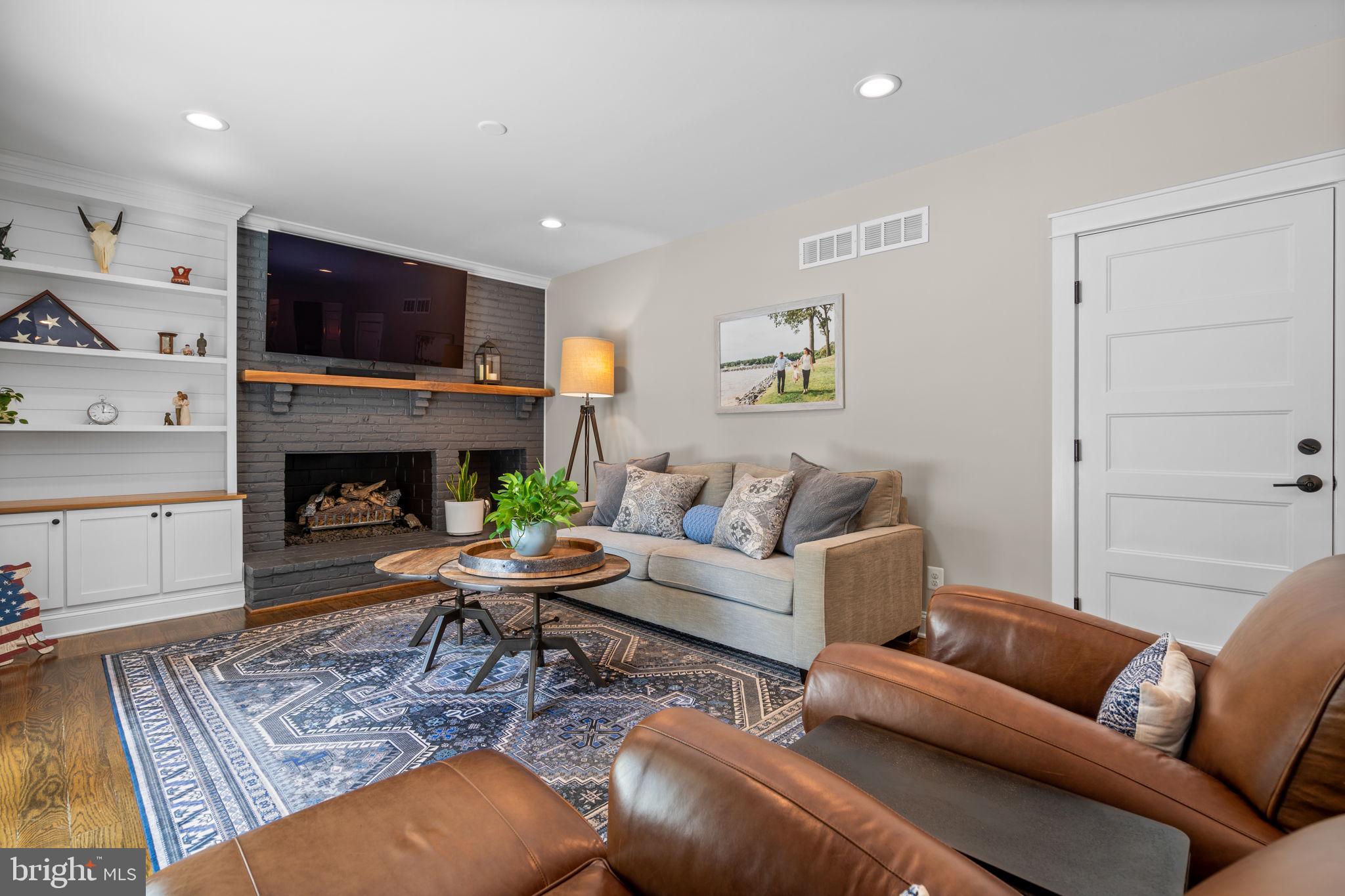 ULMSTEAD ESTATES - Residential