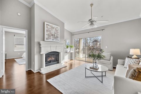 4415 WEATHERINGTON LANE 402 FAIRFAX VA 22030