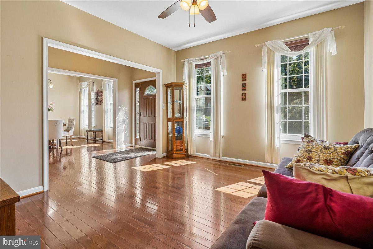 2900 NICELY COURT