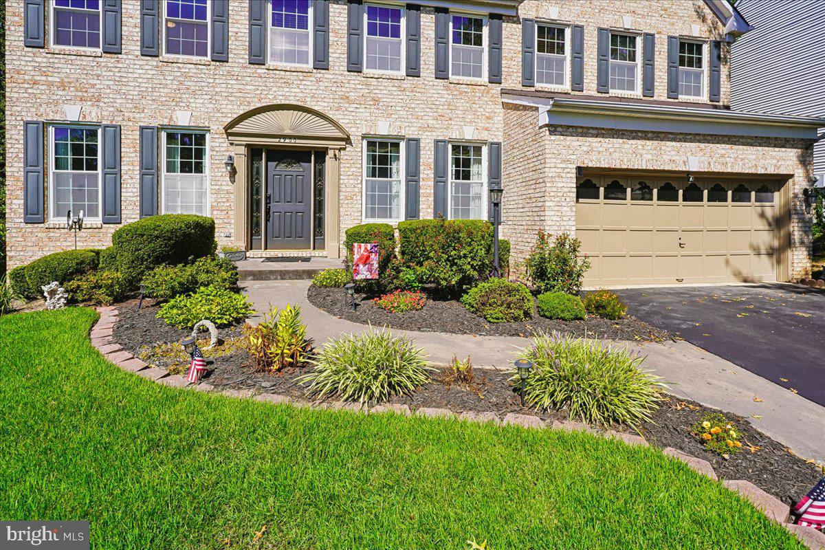 2900 NICELY COURT