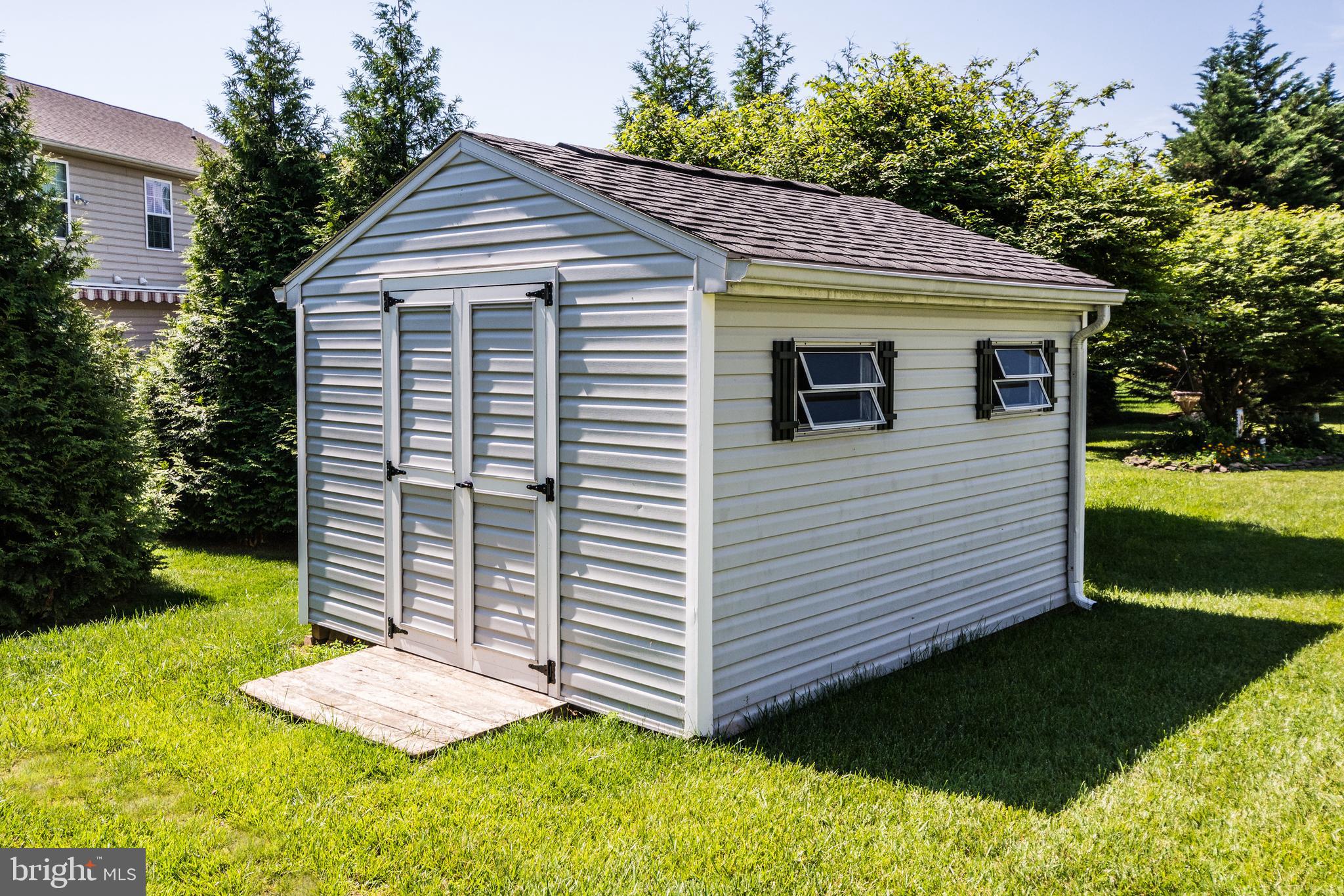 BRENTWOOD PARK - Residential