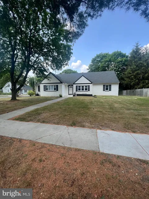 MLS: NJGL2054008