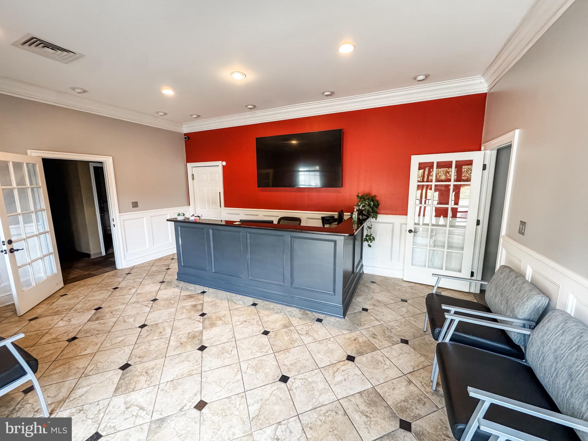 1137 HEATHERSTONE DRIVE