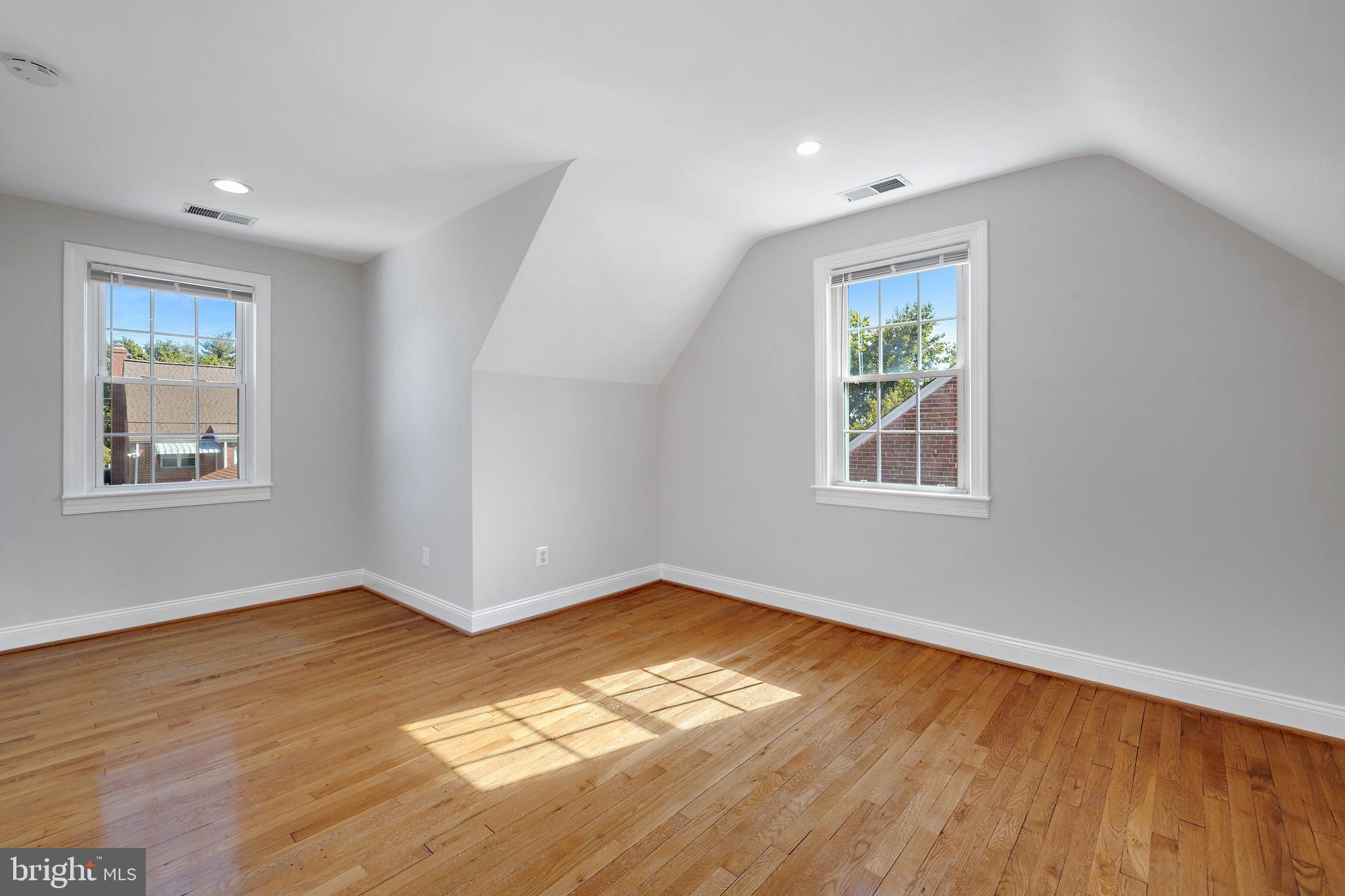 CHILLUM TERRACE - Residential