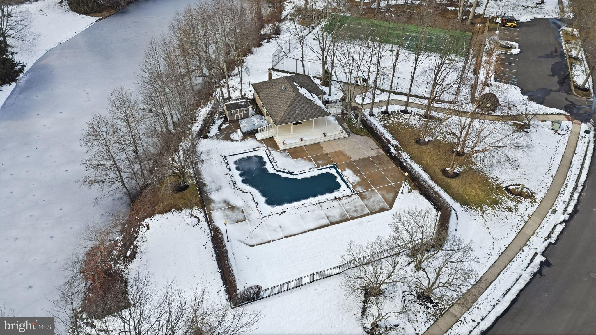 TANGLEWOOD - Residential