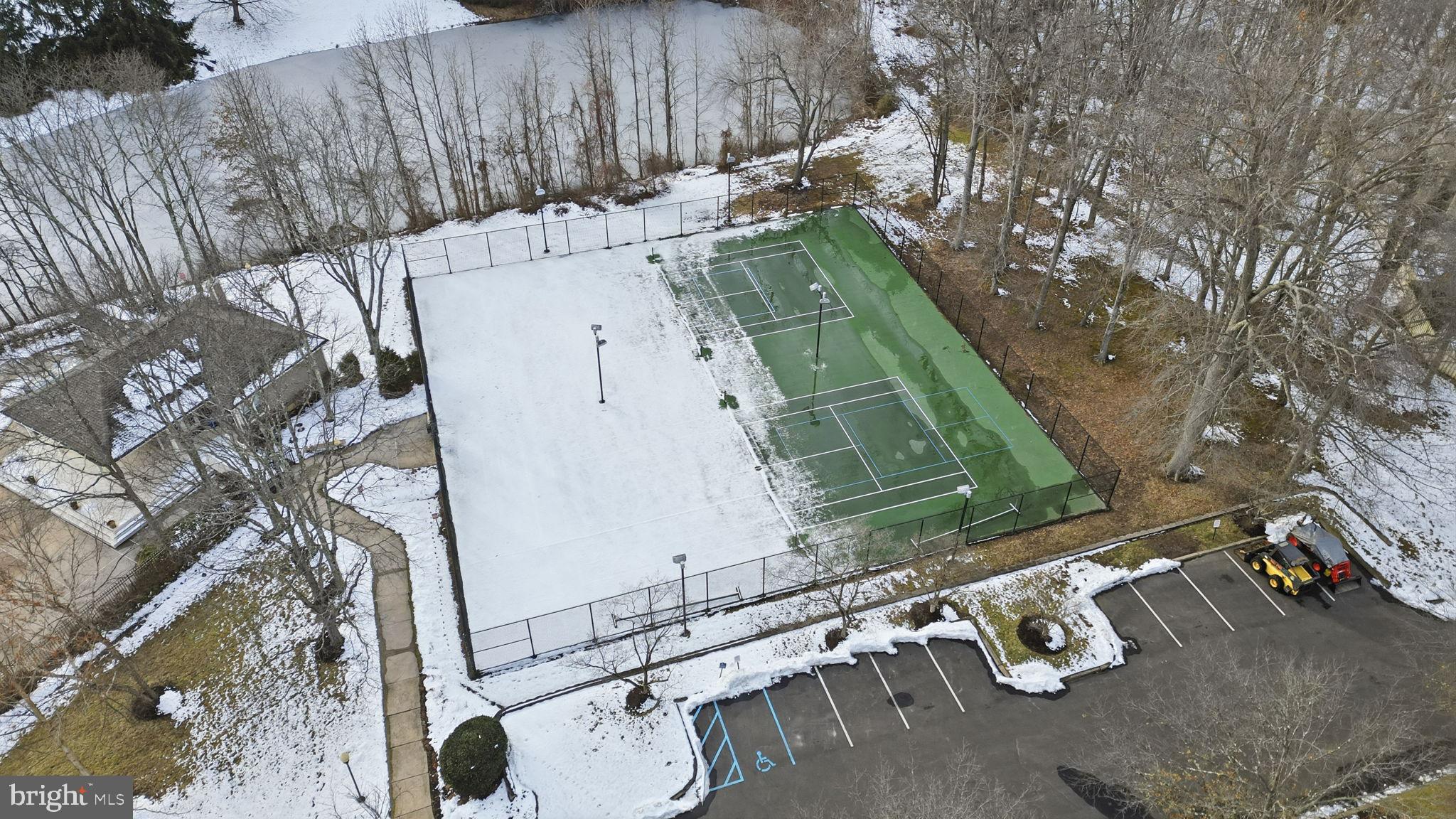 TANGLEWOOD - Residential