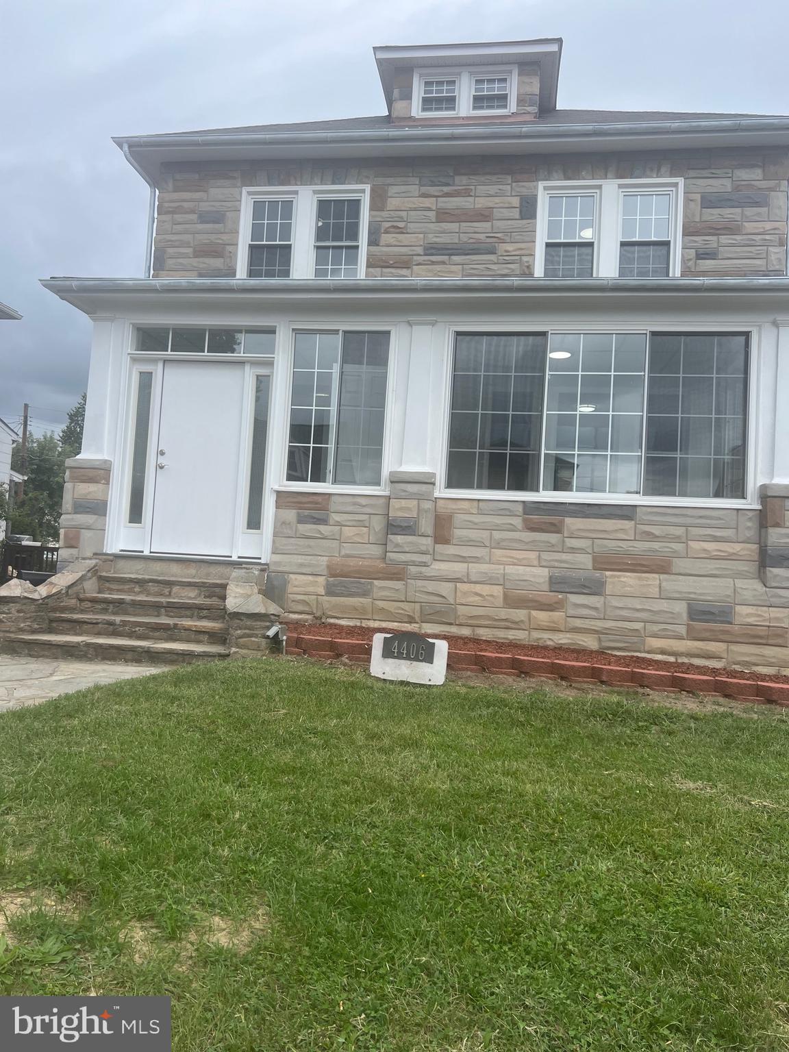 RIDGEWOOD - Residential