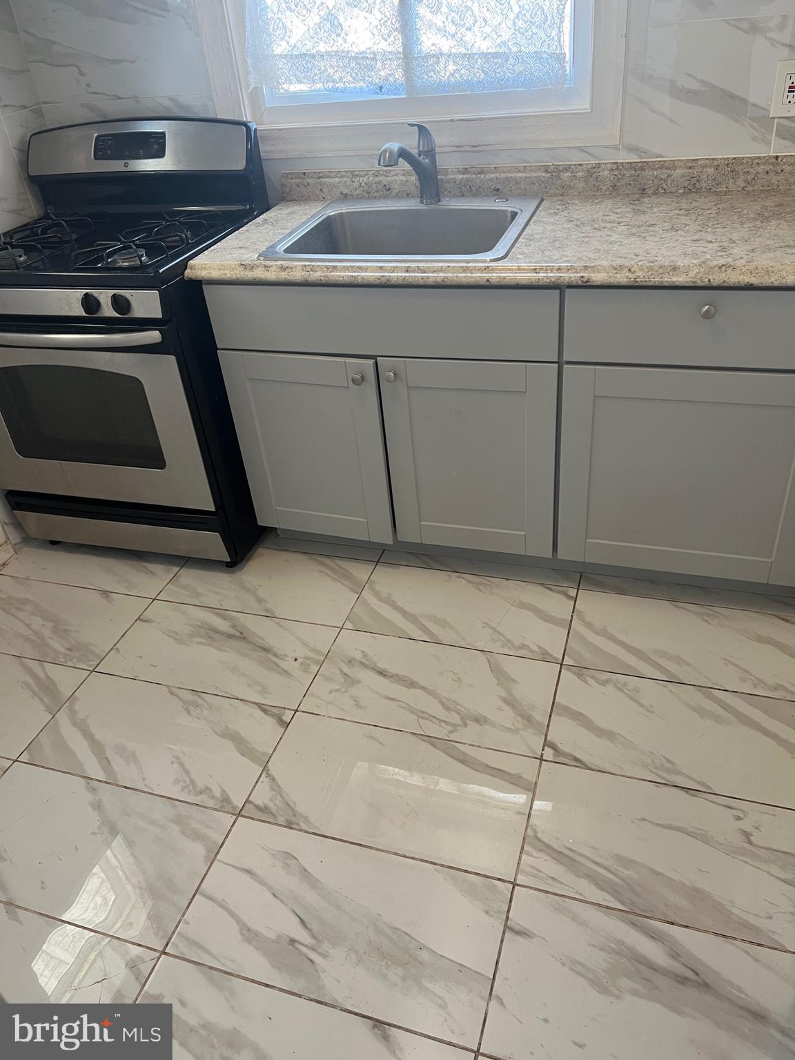 RIDGEWOOD - Residential