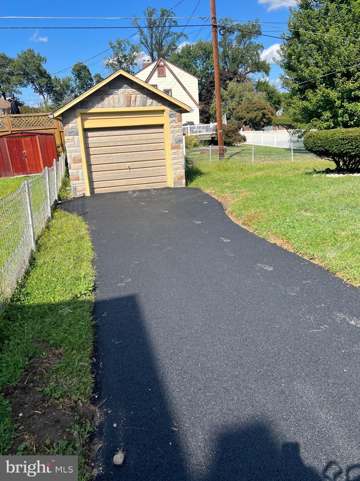 RIDGEWOOD - Residential