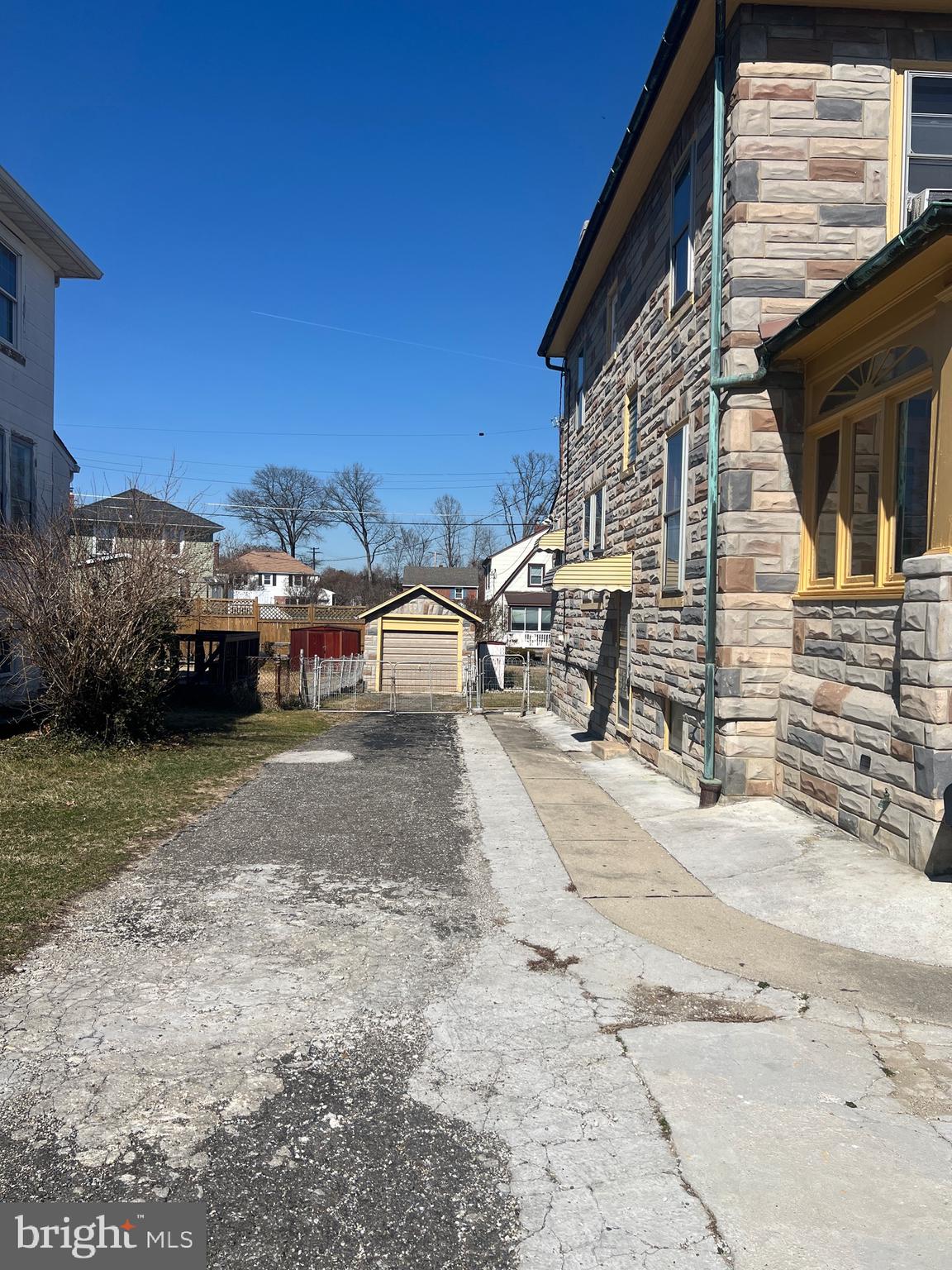 RIDGEWOOD - Residential