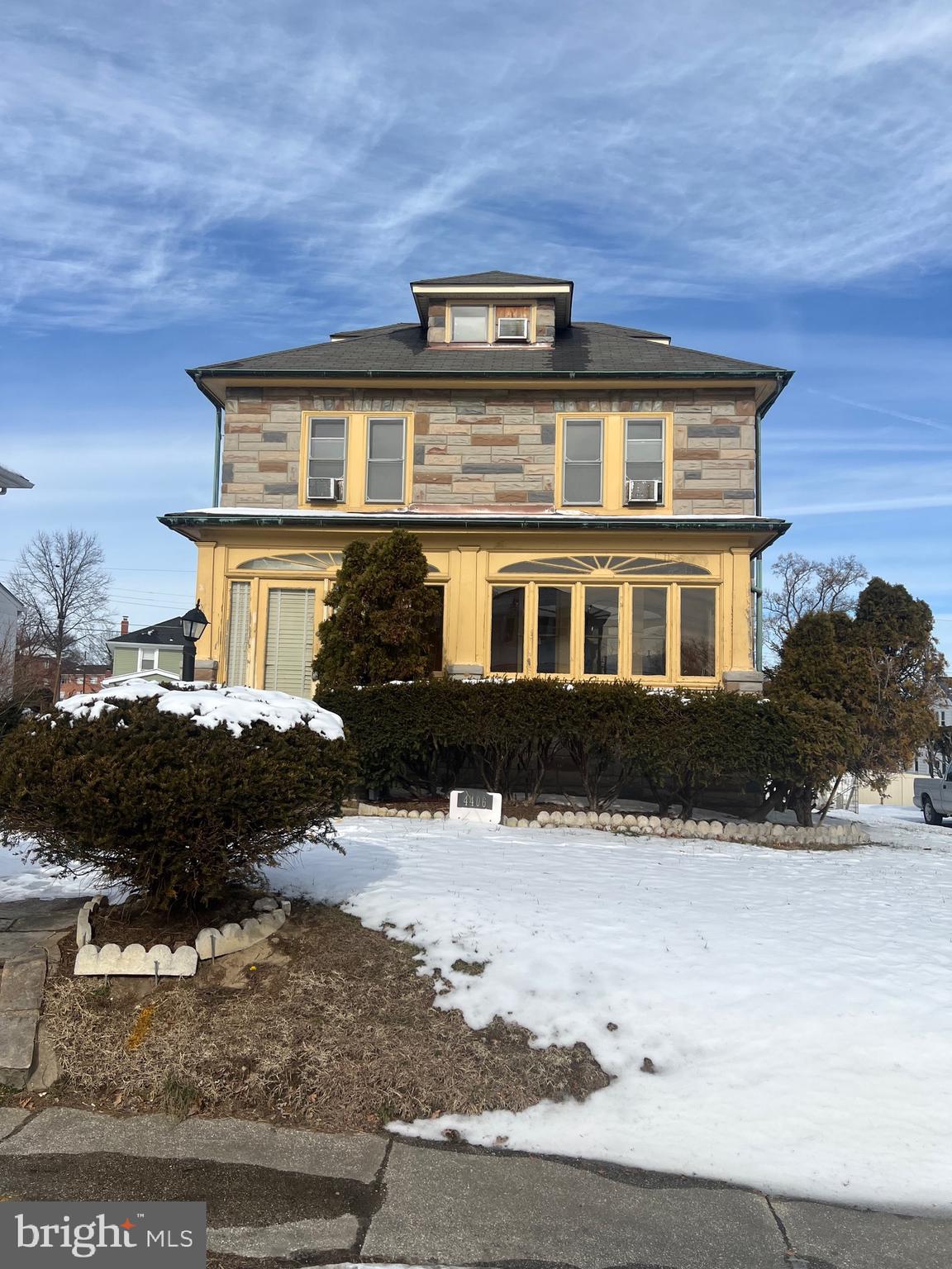 RIDGEWOOD - Residential