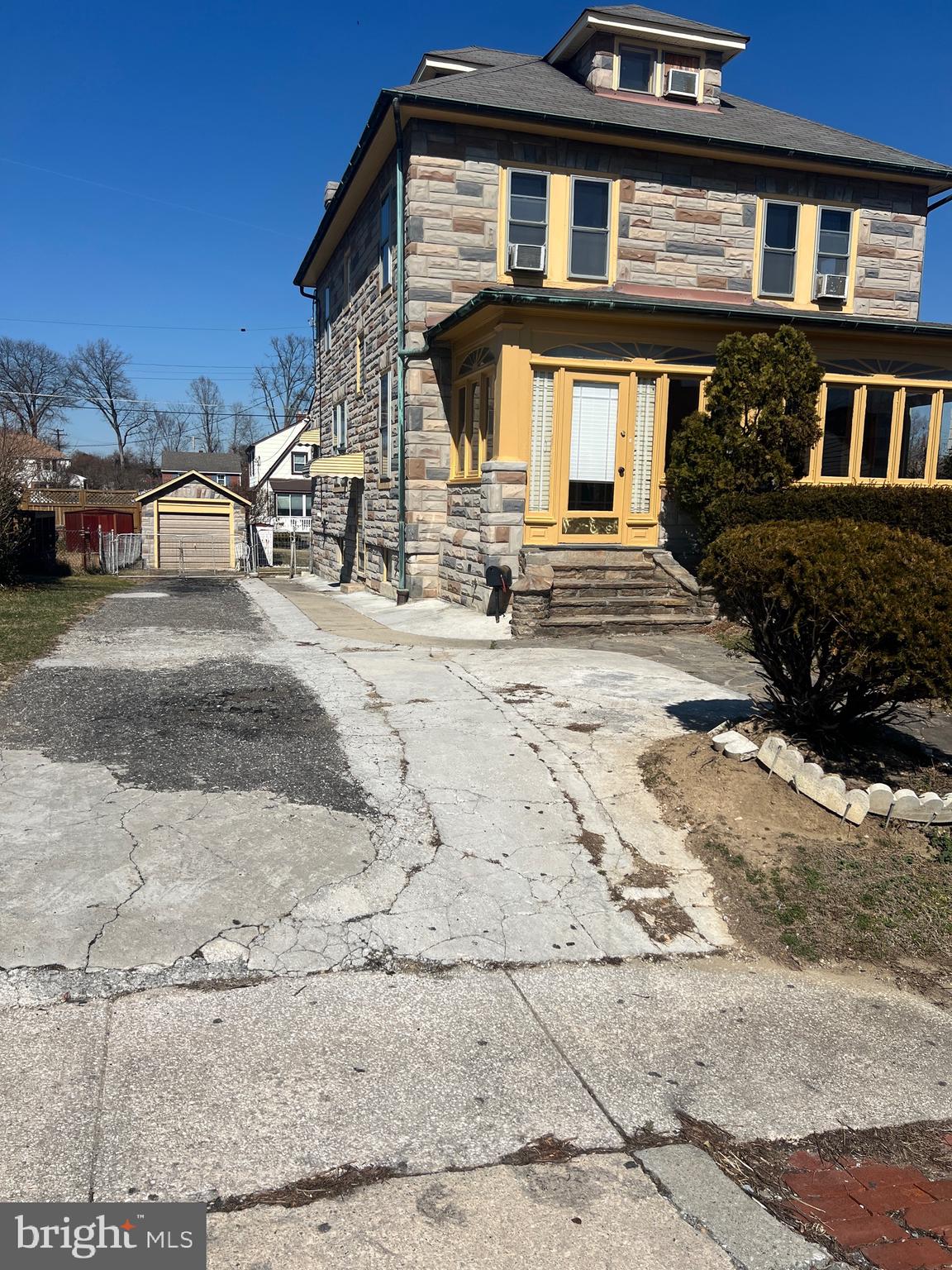 RIDGEWOOD - Residential