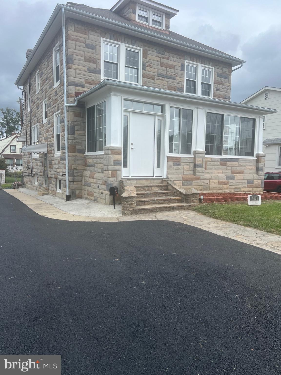 RIDGEWOOD - Residential