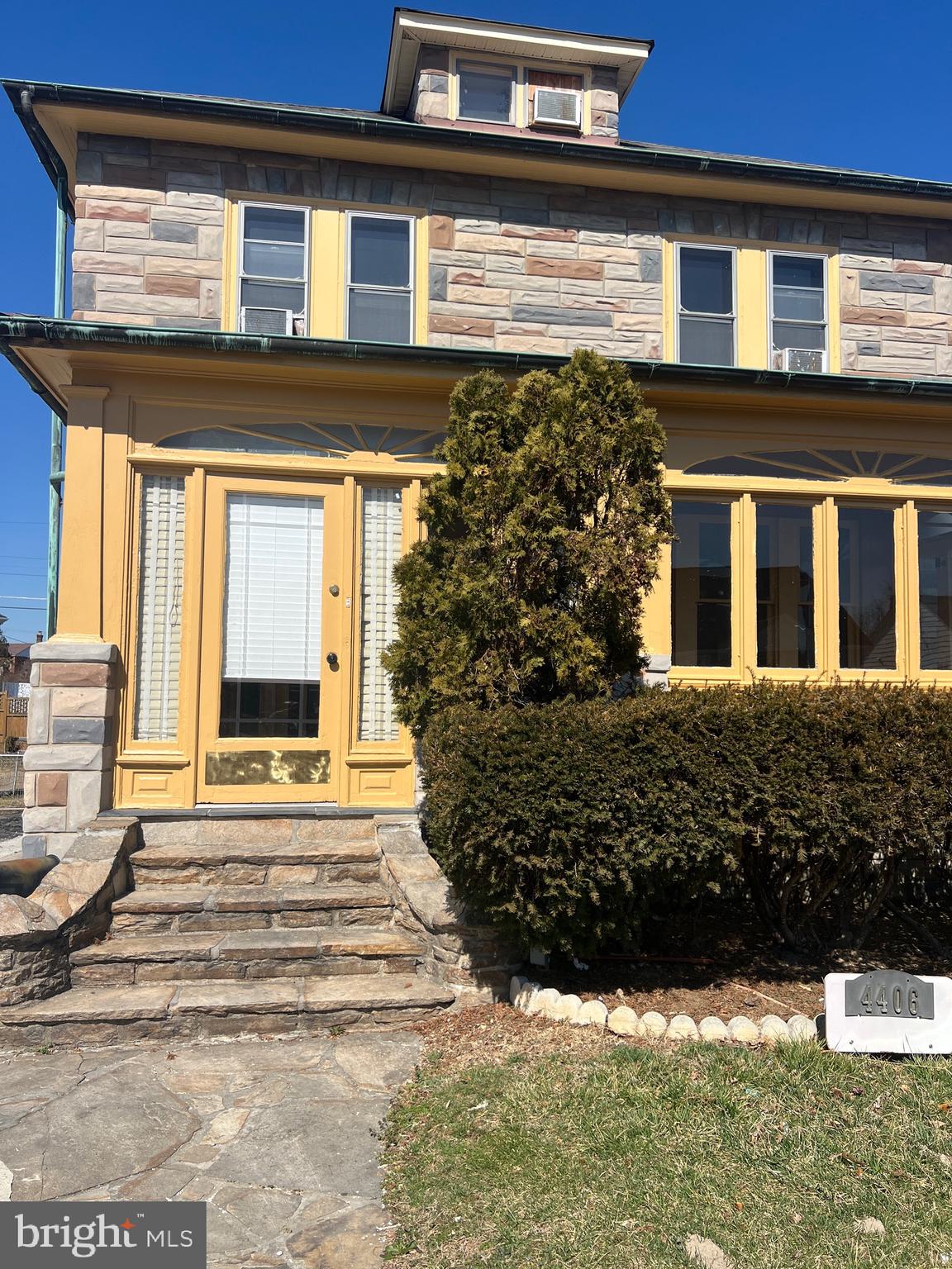 RIDGEWOOD - Residential