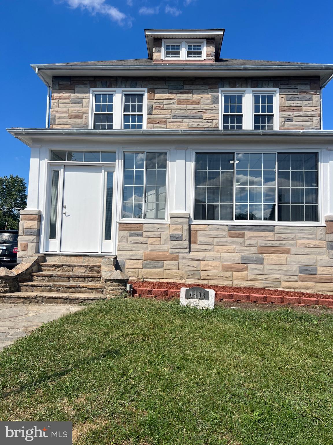 RIDGEWOOD - Residential