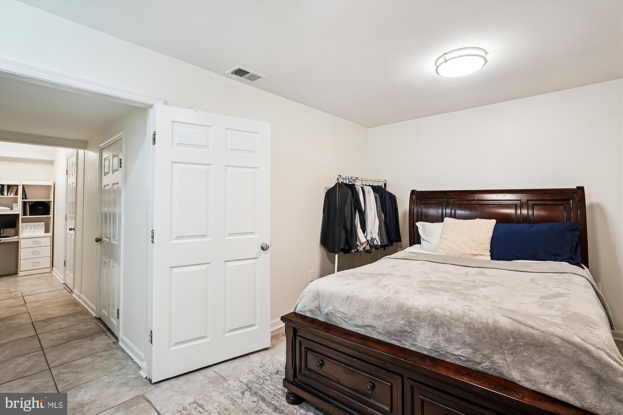 HUNTINGTON RIDGE - Residential