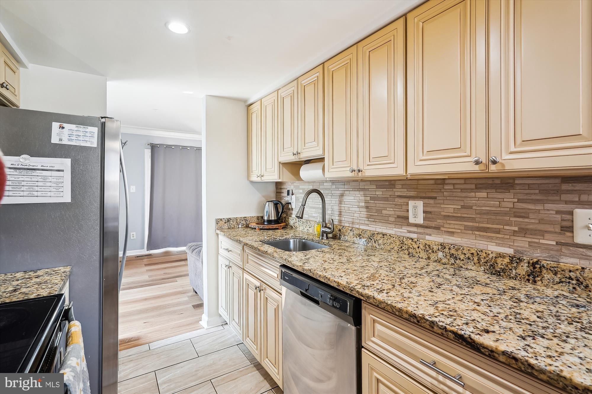 HUNTINGTON RIDGE - Residential