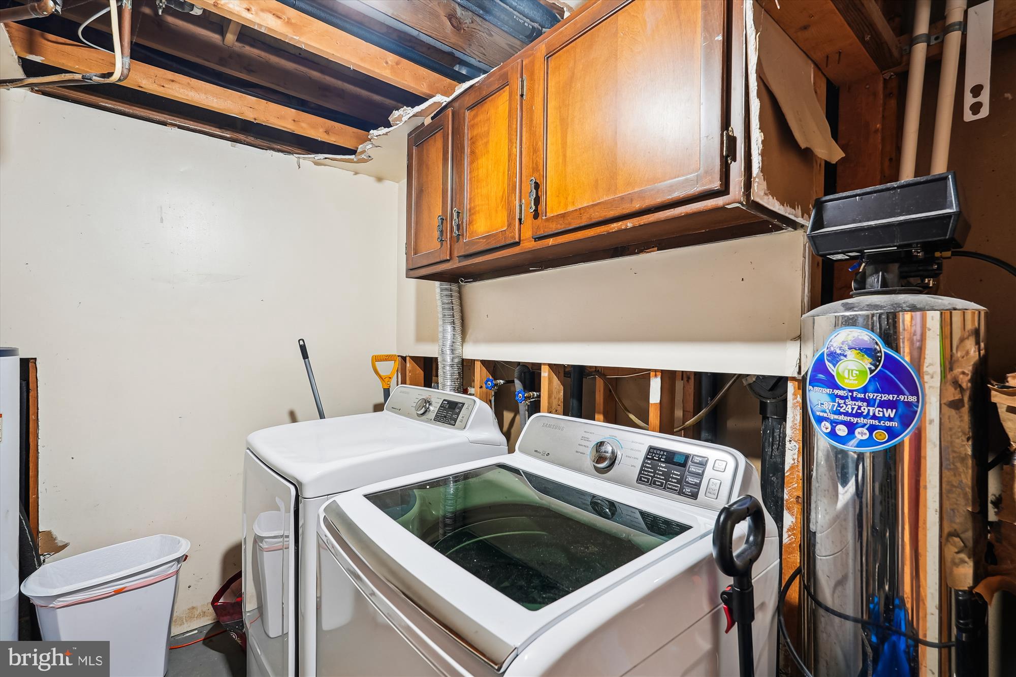 HUNTINGTON RIDGE - Residential