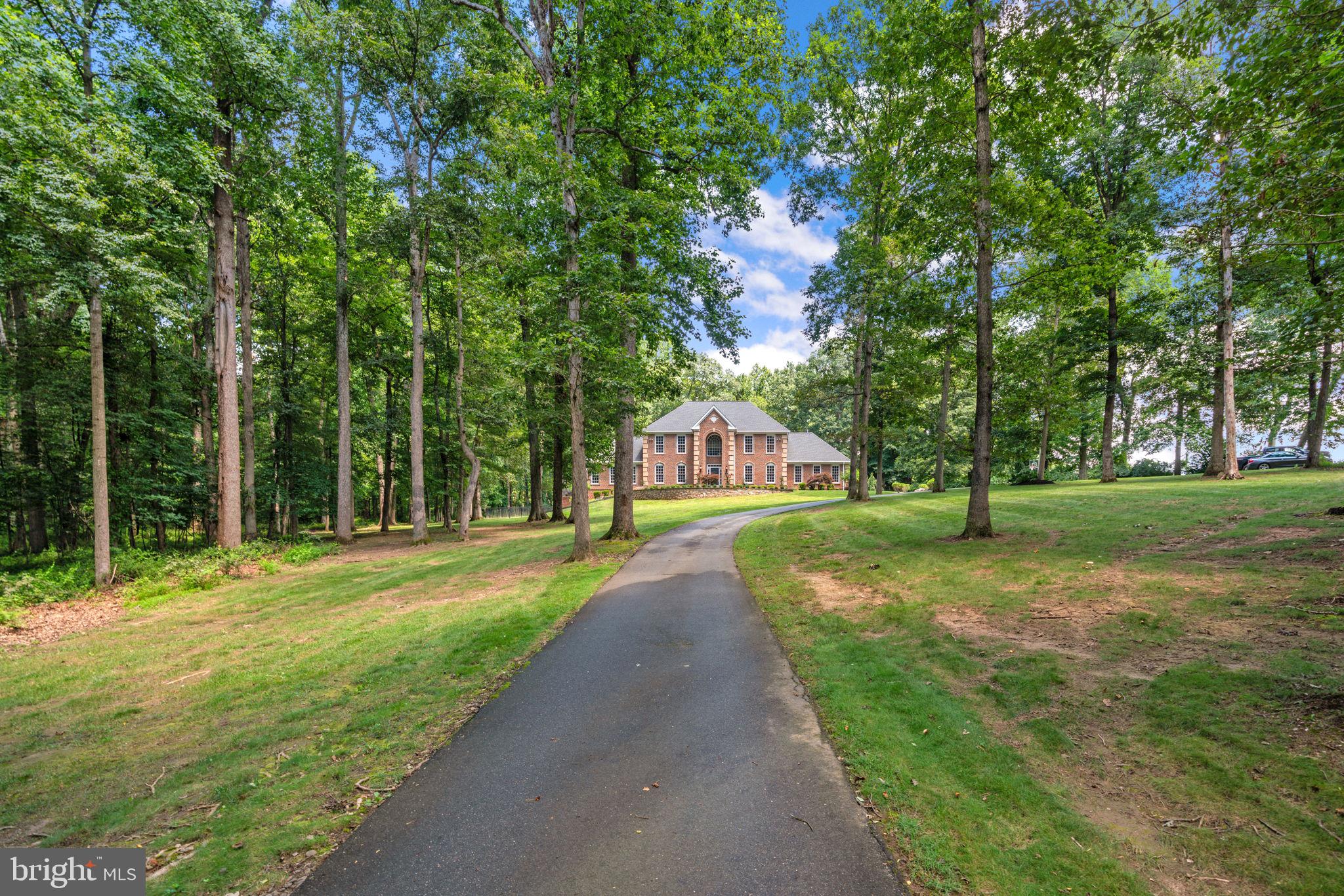 HAWKSFIELD ESTATES - Residential