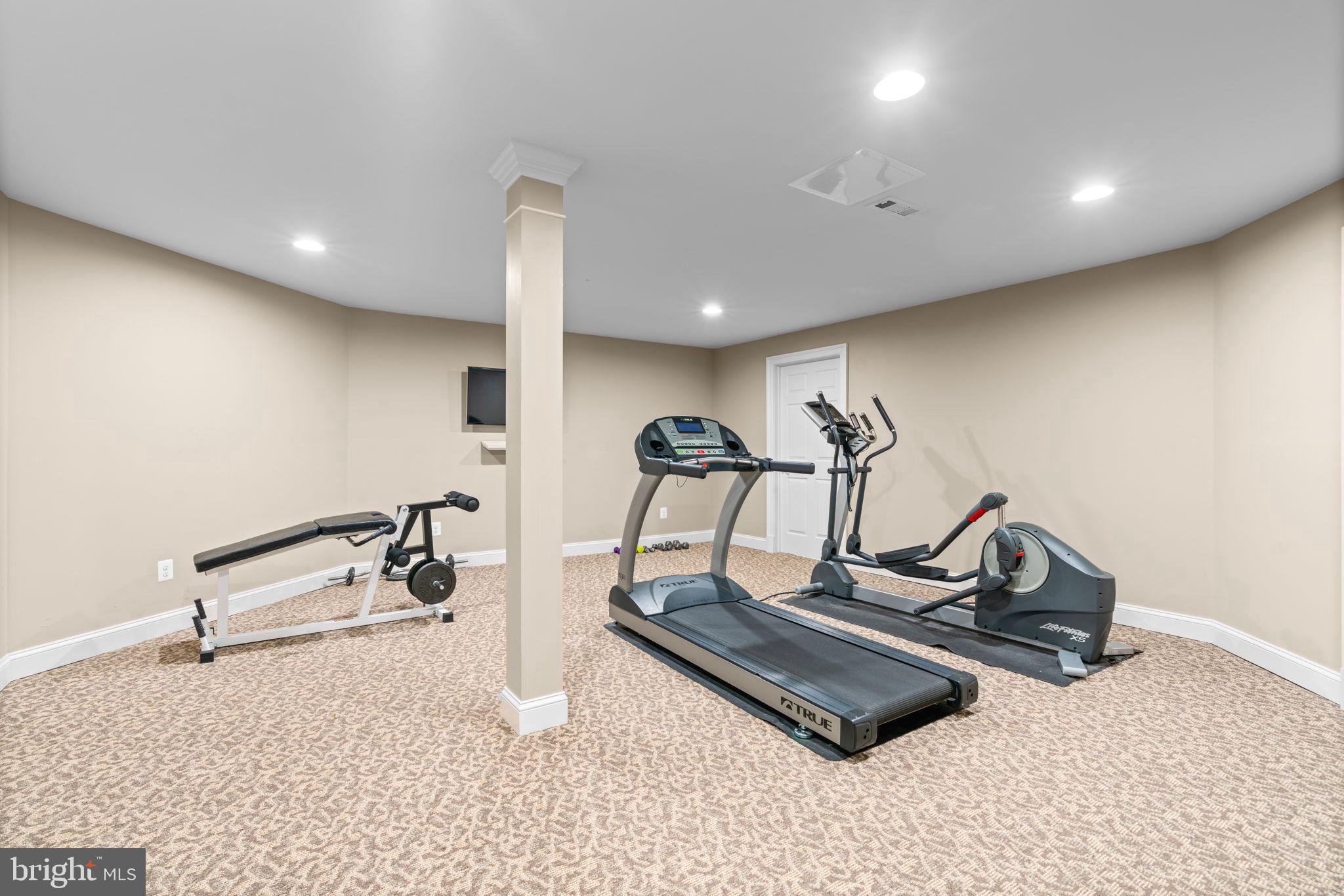 HAWKSFIELD ESTATES - Residential