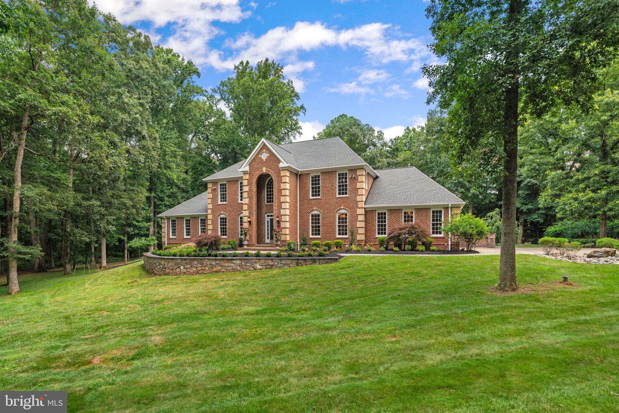 HAWKSFIELD ESTATES - Residential