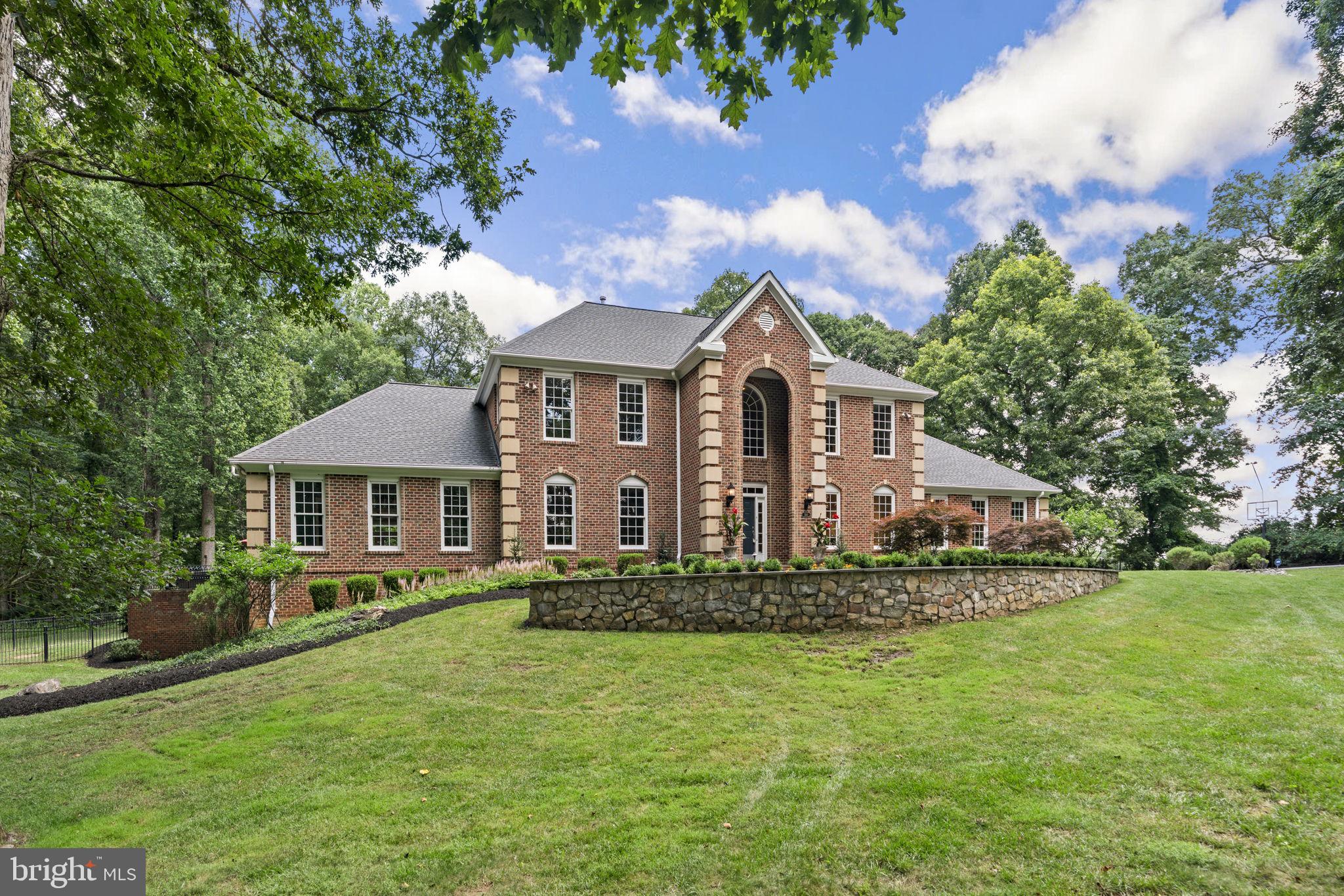 HAWKSFIELD ESTATES - Residential