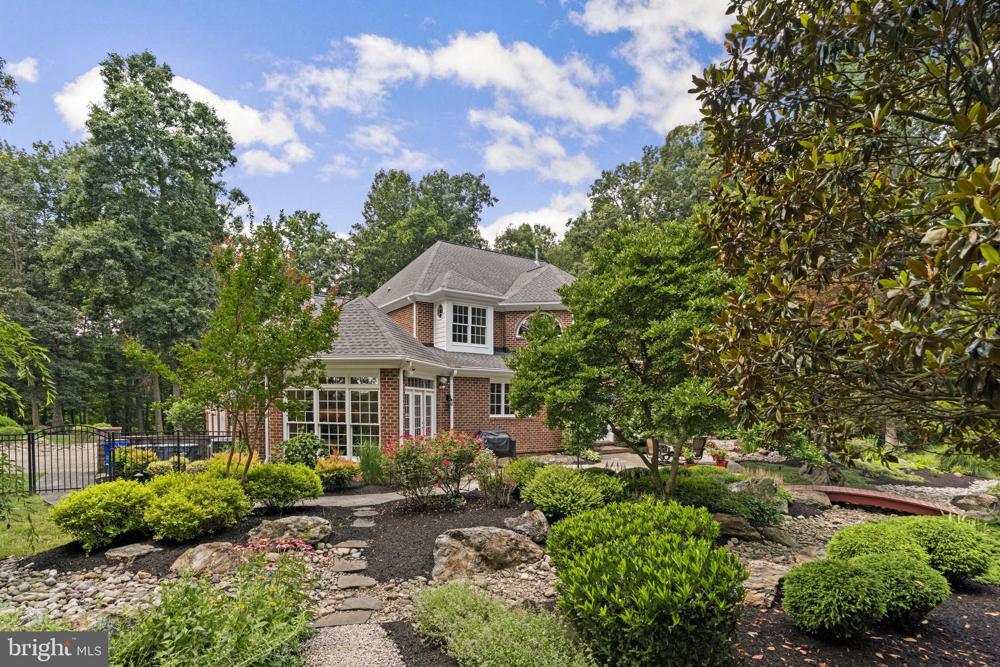 HAWKSFIELD ESTATES - Residential