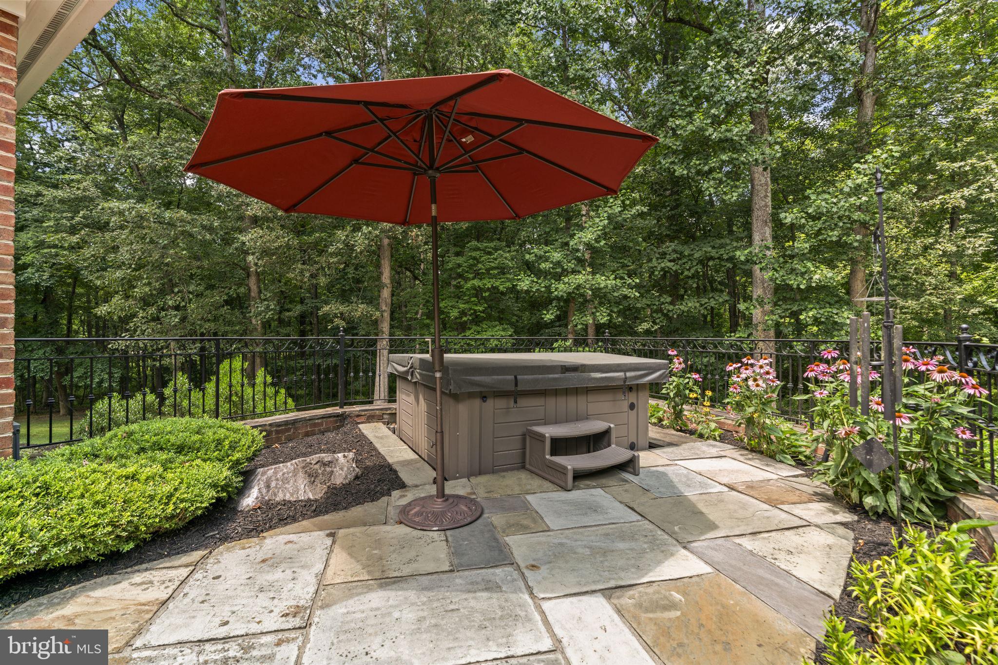 HAWKSFIELD ESTATES - Residential